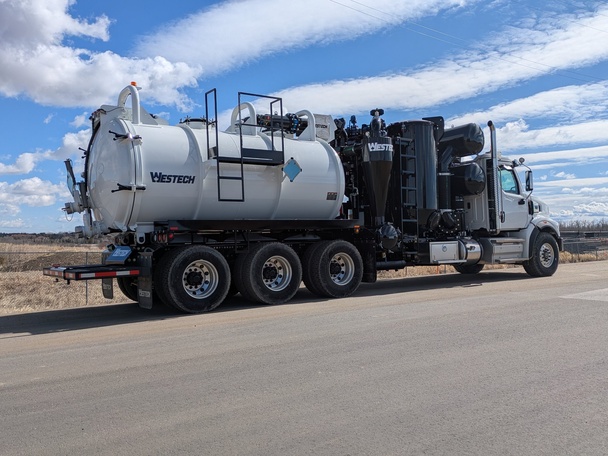 PXL_20260409_192332917